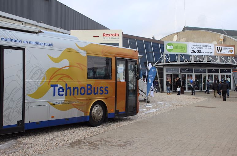 TehnoBuss piestāj Tech Industry 2015